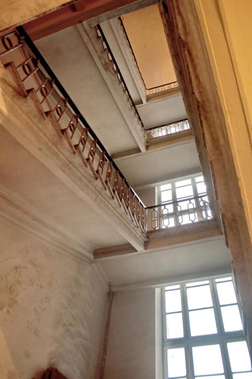 Guest Rooms Lviv Bagian luar foto